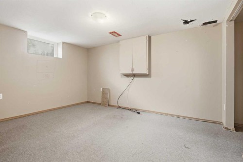 4625 48 Street, Red Deer, AB - Indoor Photo Showing Other Room