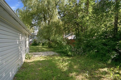 4625 48 Street, Red Deer, AB - Outdoor
