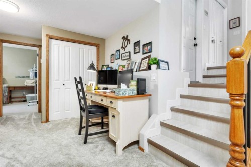 8 Pritchard Close, Sylvan Lake, AB - Indoor