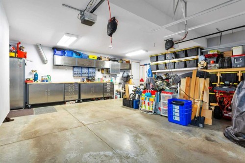 8 Pritchard Close, Sylvan Lake, AB - Indoor Photo Showing Garage