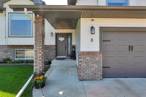 8 Pritchard Close, Sylvan Lake, AB - Outdoor With Exterior