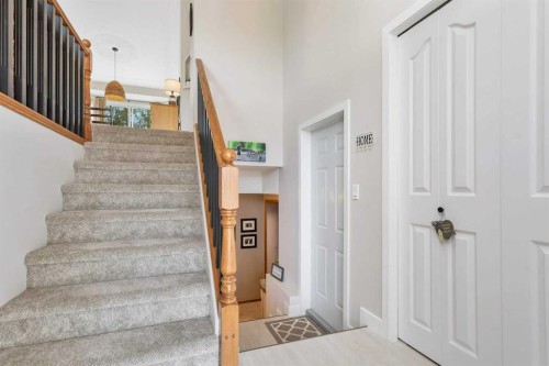 8 Pritchard Close, Sylvan Lake, AB - Indoor Photo Showing Other Room