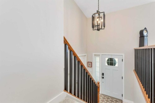 8 Pritchard Close, Sylvan Lake, AB - Indoor Photo Showing Other Room