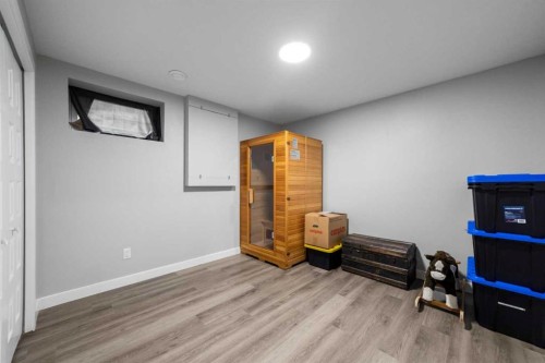 3706 76 Street, Camrose, AB - Indoor Photo Showing Other Room