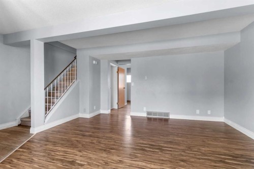 204 Northey Avenue, Red Deer, AB - Indoor Photo Showing Other Room