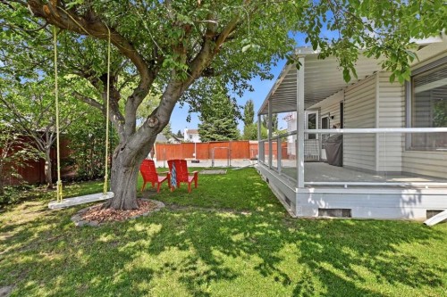 206 Davison Drive, Red Deer, AB - Outdoor With Deck Patio Veranda