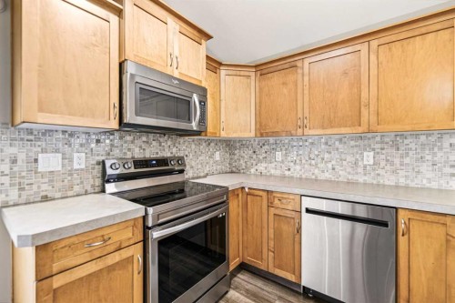 50 Trimble Close, Red Deer, AB - Indoor Photo Showing Kitchen With Stainless Steel Kitchen
