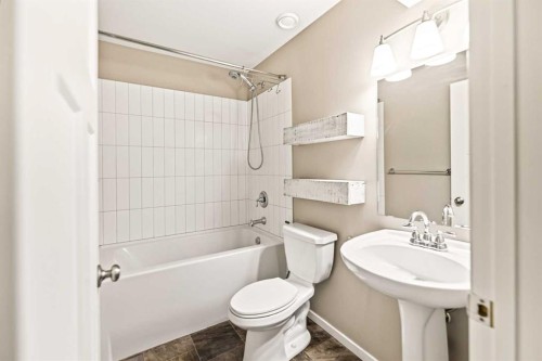 50 Trimble Close, Red Deer, AB - Indoor Photo Showing Bathroom
