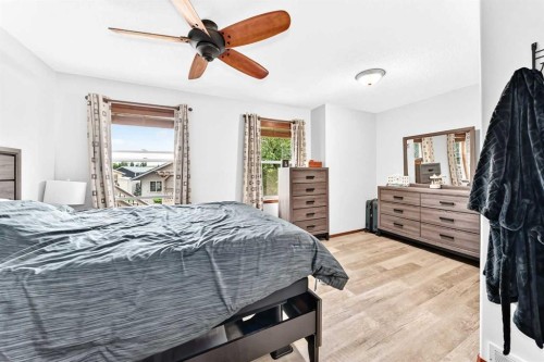 13 Westglen Boulevard, Blackfalds, AB - Indoor Photo Showing Bedroom