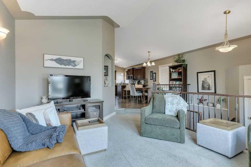212 Cedar Square, Blackfalds, AB - Indoor Photo Showing Living Room