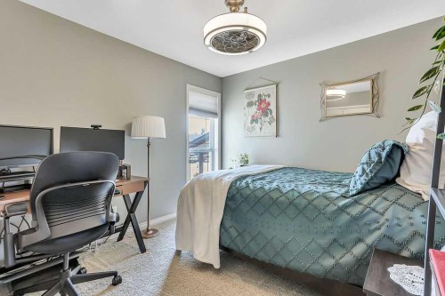 212 Cedar Square, Blackfalds, AB - Indoor Photo Showing Bedroom