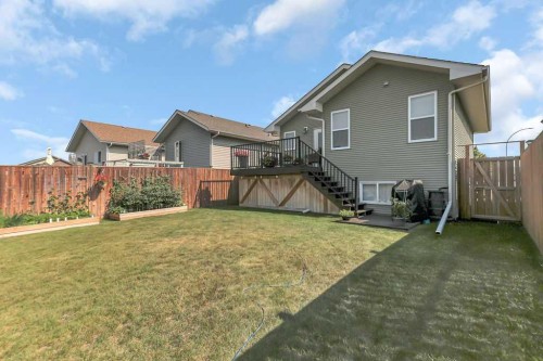 212 Cedar Square, Blackfalds, AB - Outdoor