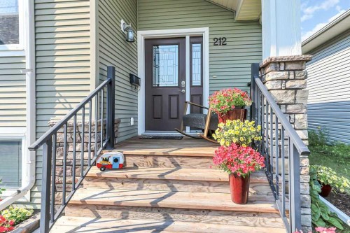 212 Cedar Square, Blackfalds, AB - Outdoor