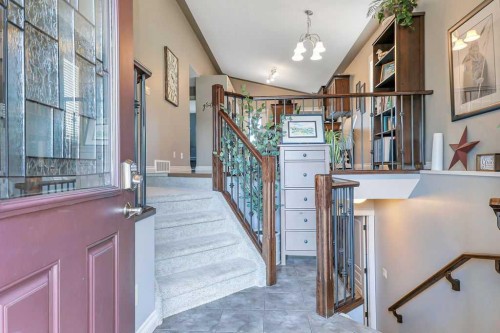 212 Cedar Square, Blackfalds, AB - Indoor Photo Showing Other Room