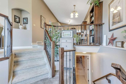 212 Cedar Square, Blackfalds, AB - Indoor Photo Showing Other Room