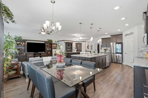 2 Traynor Close, Red Deer, AB - Indoor Photo Showing Dining Room
