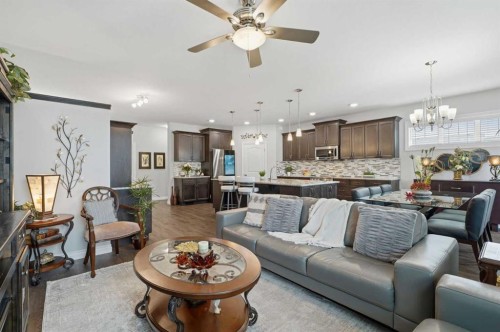 2 Traynor Close, Red Deer, AB - Indoor Photo Showing Living Room