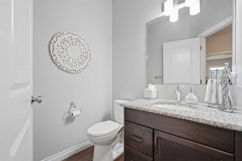 2 Traynor Close, Red Deer, AB - Indoor Photo Showing Bathroom