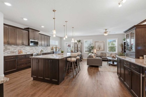 2 Traynor Close, Red Deer, AB - Indoor Photo Showing Kitchen With Upgraded Kitchen