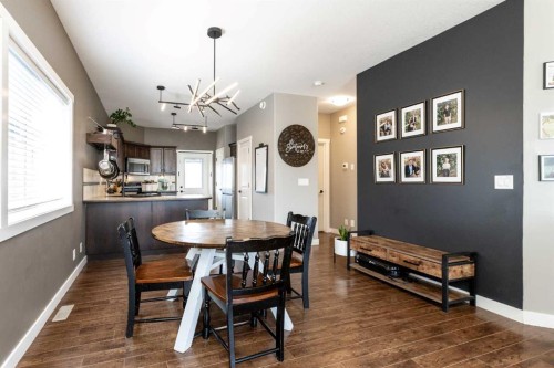 19 Hanson Green, Penhold, AB - Indoor Photo Showing Dining Room