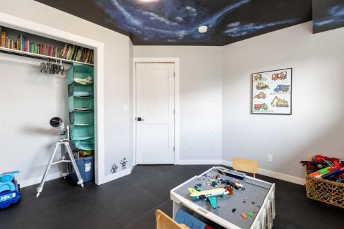 19 Hanson Green, Penhold, AB - Indoor Photo Showing Other Room