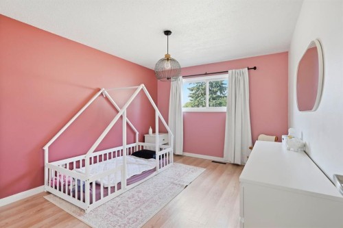 67 Sherwood Crescent, Red Deer, AB - Indoor Photo Showing Other Room