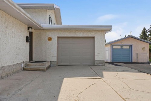 67 Sherwood Crescent, Red Deer, AB - Outdoor With Exterior