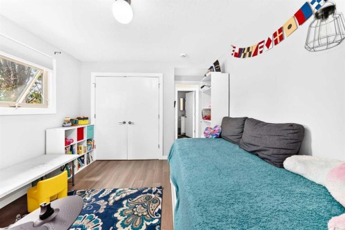 3313 42A Avenue Close, Red Deer, AB - Indoor Photo Showing Bedroom