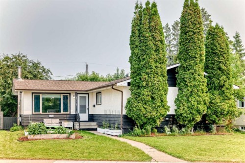 3313 42A Avenue Close, Red Deer, AB - Outdoor
