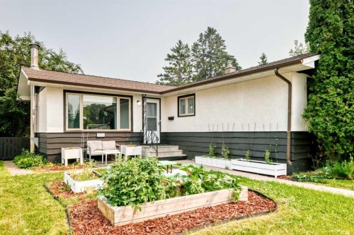 3313 42A Avenue Close, Red Deer, AB - Outdoor