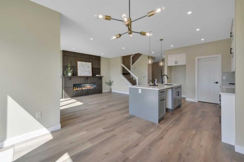 153 Norseman Close, Penhold, AB - Indoor Photo Showing Kitchen