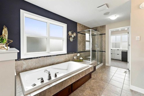 15 Sorensen Close, Red Deer, AB - Indoor Photo Showing Bathroom