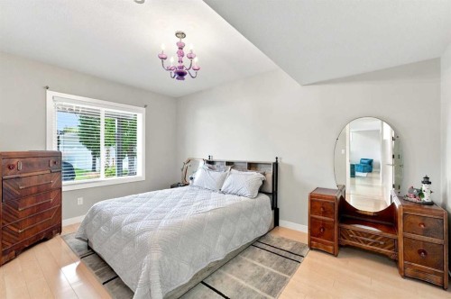 15 Sorensen Close, Red Deer, AB - Indoor Photo Showing Bedroom