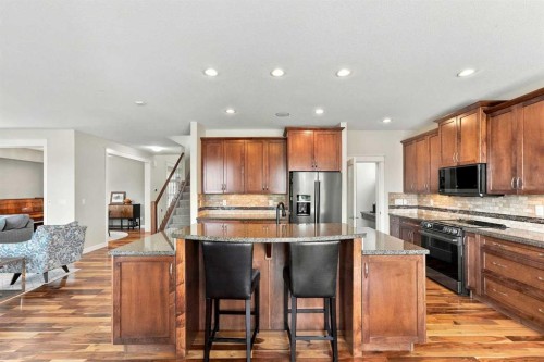 15 Sorensen Close, Red Deer, AB - Indoor Photo Showing Kitchen With Stainless Steel Kitchen