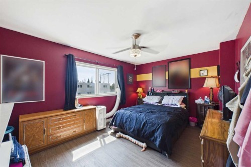 701-4719 33 Street, Red Deer, AB - Indoor Photo Showing Bedroom