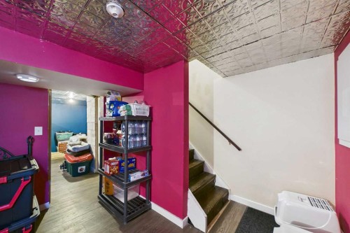 701-4719 33 Street, Red Deer, AB - Indoor