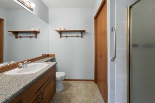90 Duncan Crescent, Red Deer, AB - Indoor Photo Showing Bathroom