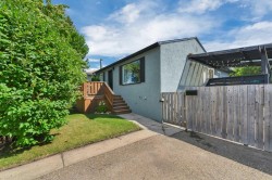 3705 45 Street Red Deer, AB T4N 1J3