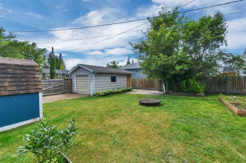 3705 45 Street, Red Deer, AB - Outdoor
