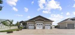 2703 56 Street Camrose, AB T4V 4A3