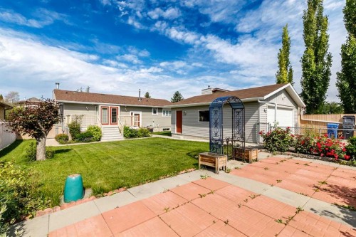 88 Mccullough  Cresent, Red Deer, AB - Outdoor