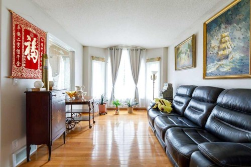 92 Anquetel Street, Red Deer, AB - Indoor Photo Showing Living Room
