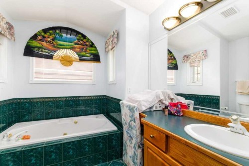 92 Anquetel Street, Red Deer, AB - Indoor Photo Showing Bathroom