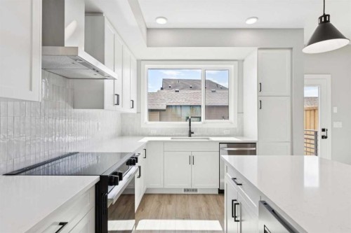 45 Silverton Glen Way Sw, Calgary, AB - Indoor Photo Showing Kitchen With Upgraded Kitchen