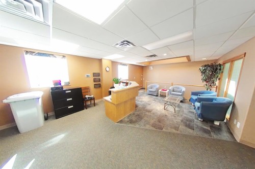 209-4815 50 Avenue, Red Deer, AB 