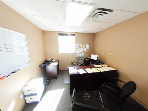 209-4815 50 Avenue, Red Deer, AB 