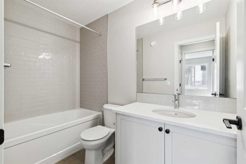 78 Bluerock Hill Sw, Calgary, AB - Indoor Photo Showing Bathroom
