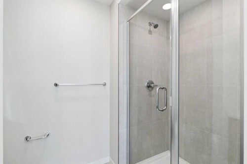 78 Bluerock Hill Sw, Calgary, AB - Indoor Photo Showing Bathroom