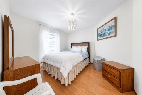 138 Lanterman Close, Red Deer, AB - Indoor Photo Showing Bedroom
