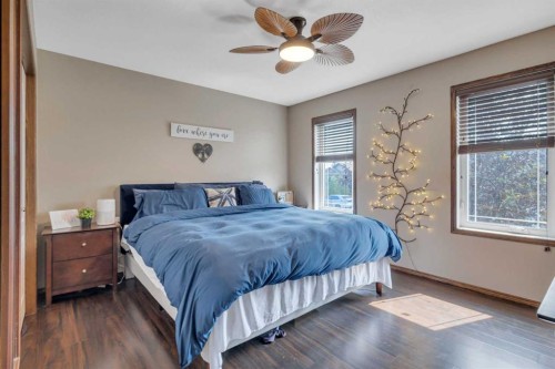 148 Oswald Close, Red Deer, AB - Indoor Photo Showing Bedroom